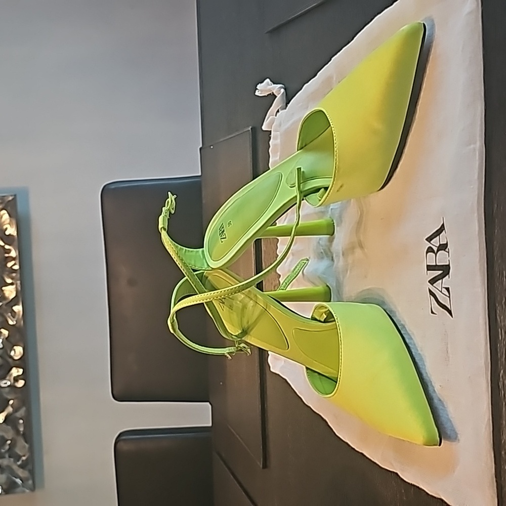 NWOT Zara Neon Lime Satin High Heels- new no tags size 38
